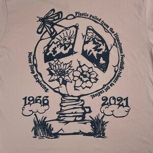 The North Face Peach Peace and Nature T-Shirt Medium